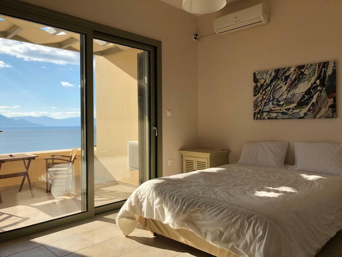 Вілла Breathtaking Seaview House Aegina Екстер'єр фото